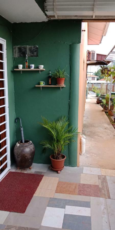 Jazepuri - Jaze 3 Hotel Kuching Exterior photo
